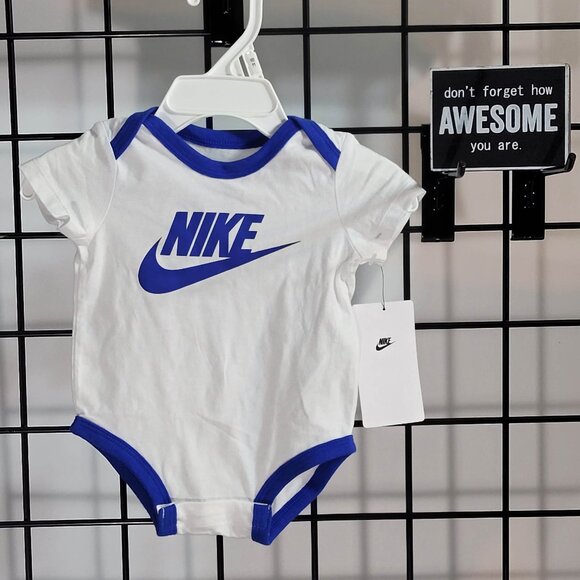 Nike Baby Onesie - Size 3 Months - Cute Athletic Baby Outfit - Picture 8 of 12